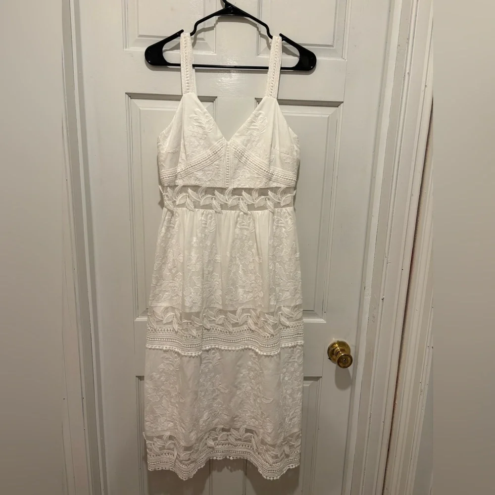 Chelsea & Violet Ivory Floral Dress - Picture 4 of 5